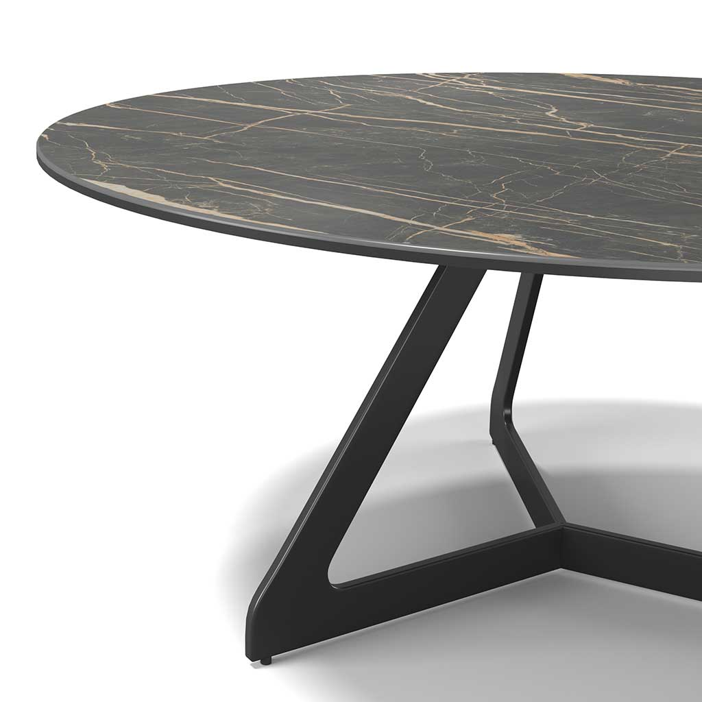 Close-up of Coffee Table TSURUGI – Ceramic Noir Desir Ø90cm highlighting the detailed veining on the ceramic top and sleek metal frame.