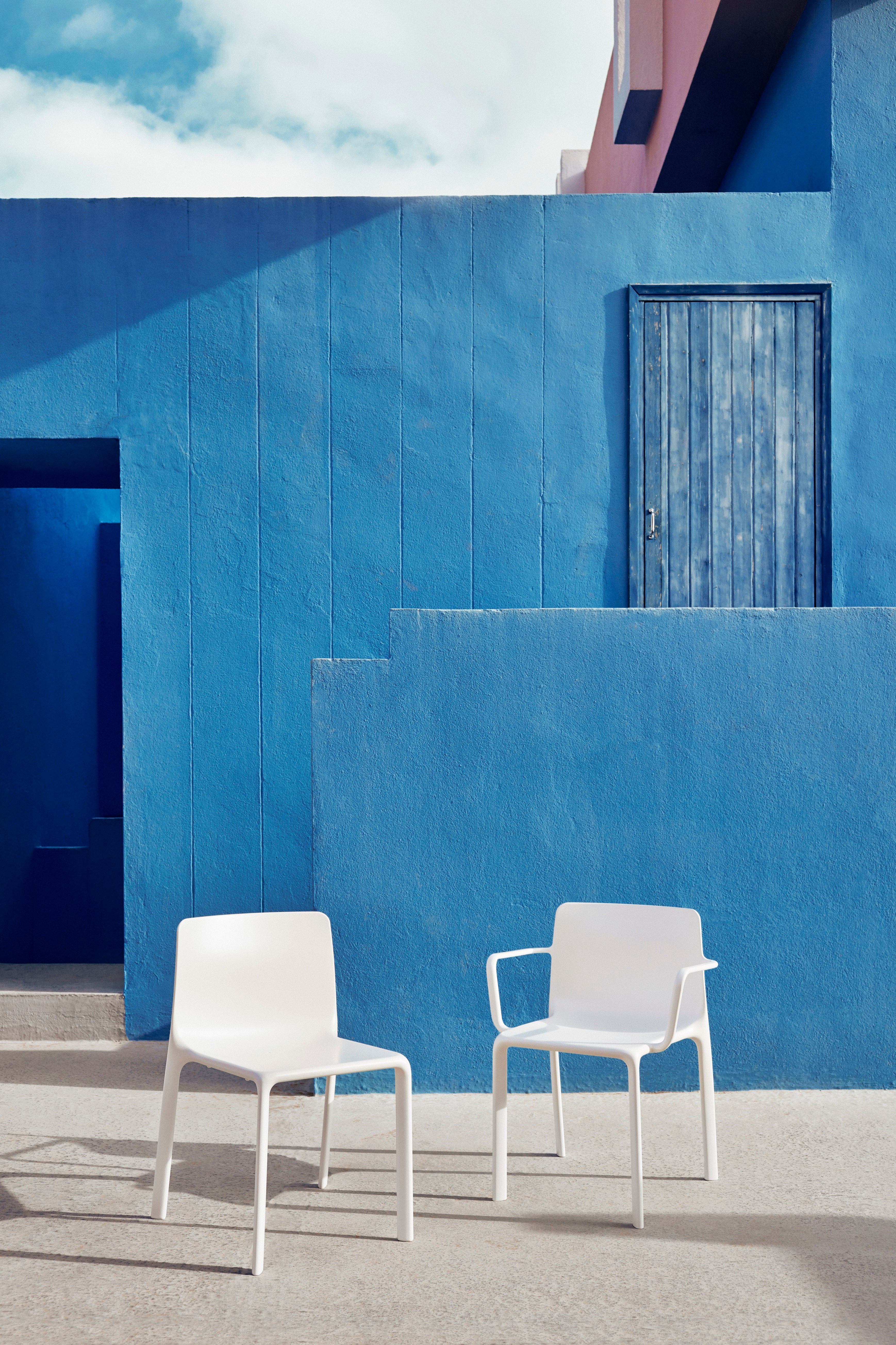 Kes Embedded Rectangular Table