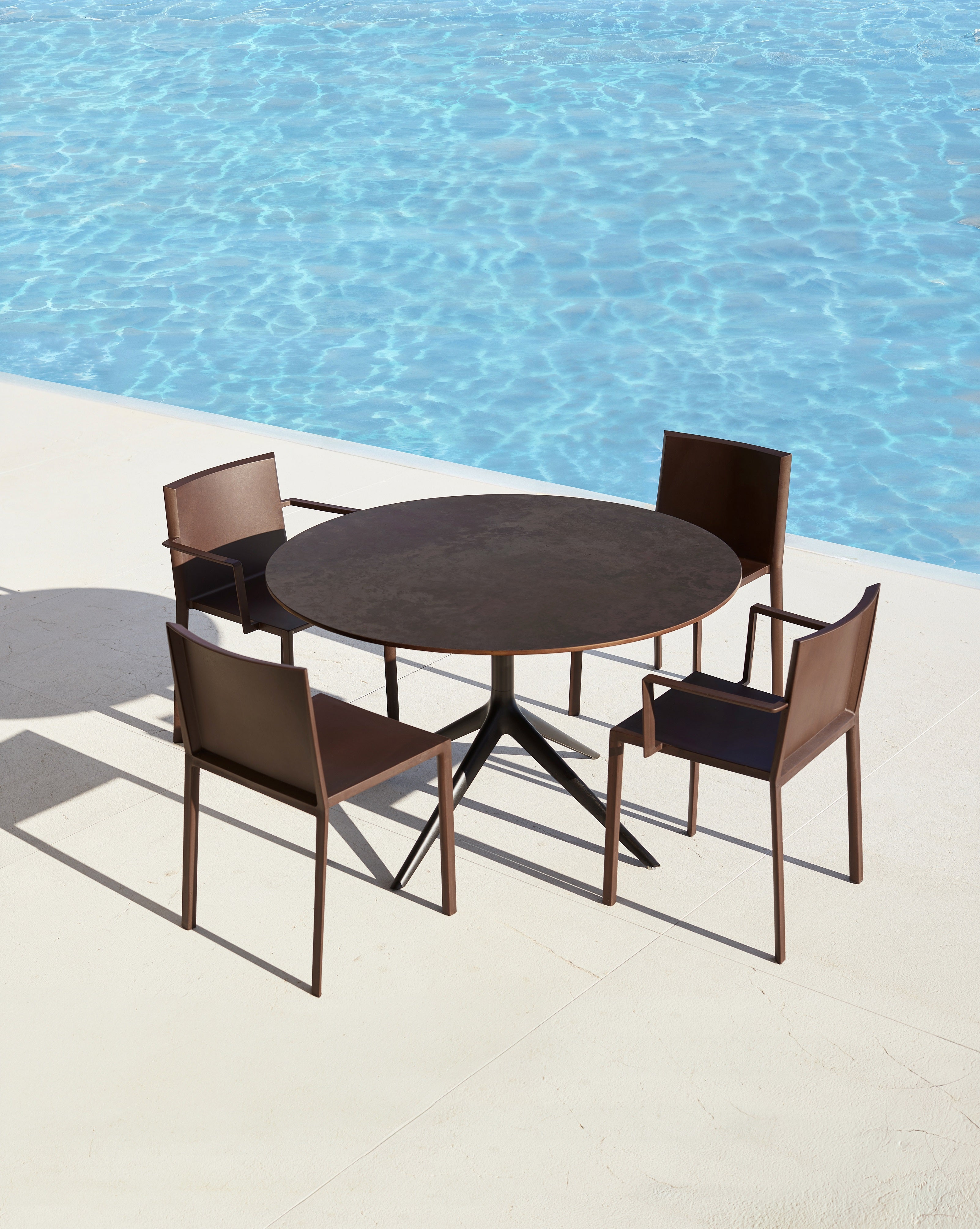 Mari-Sol Table Base Ø96,5 H:73Cm