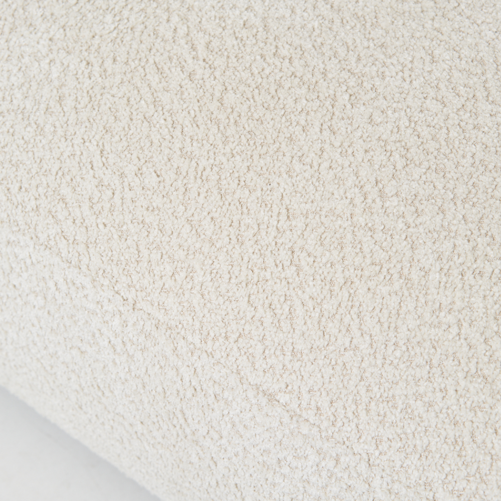 Pouf Cavallo – Cream Bouclé Ottoman 90×64×42 cm