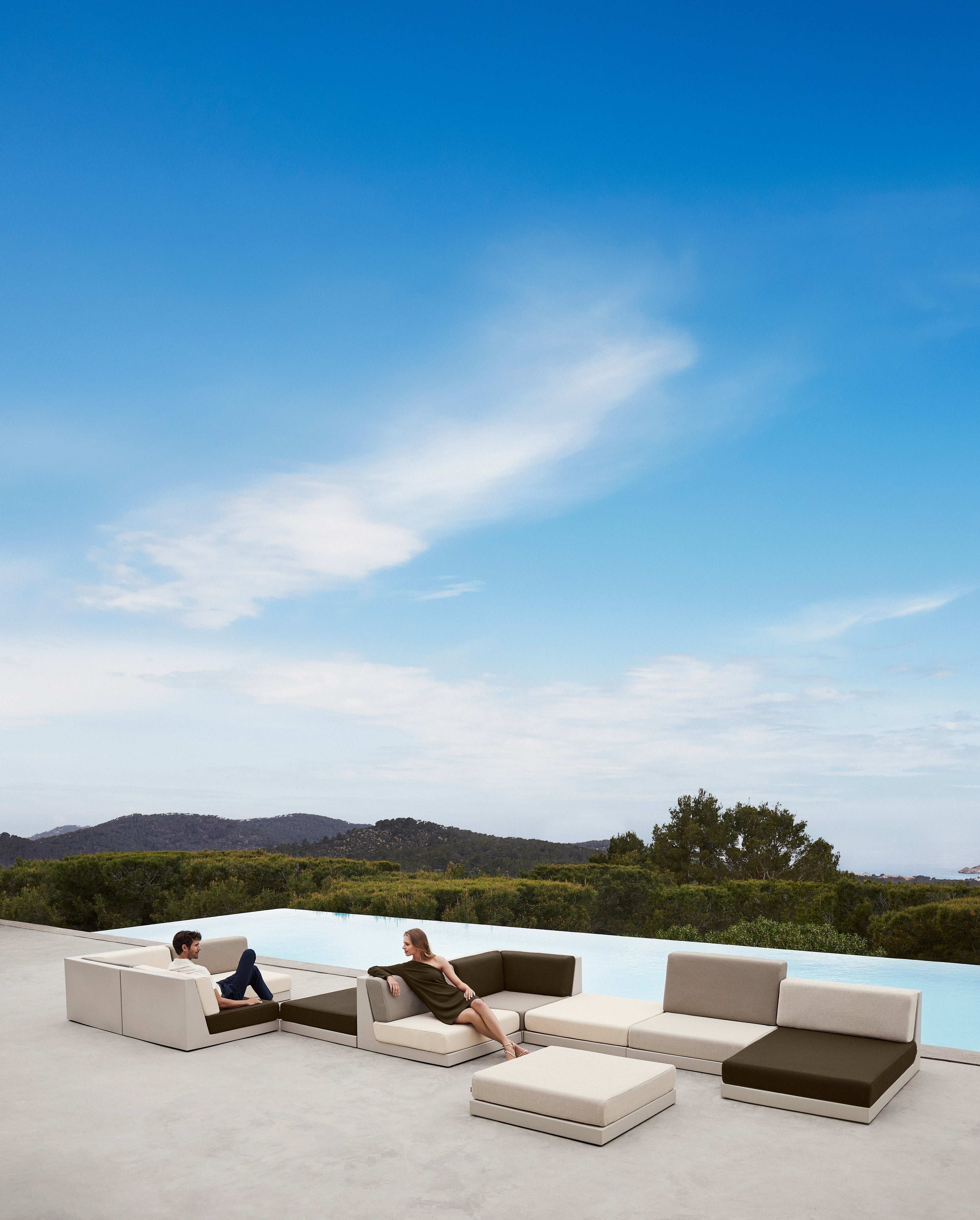 Pixel Table 100X100X25 cm