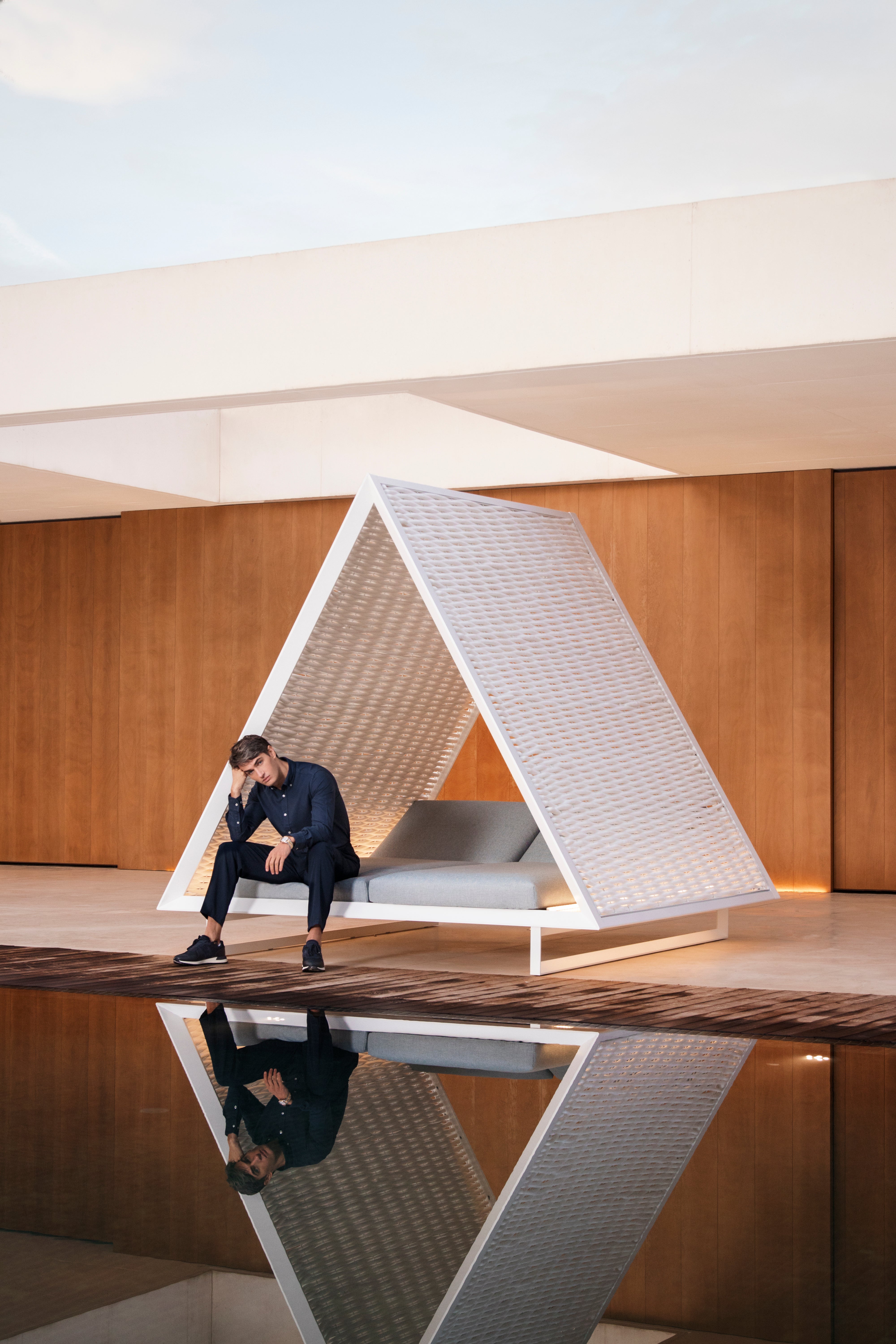 Vineyard Daybed Fabric Roof