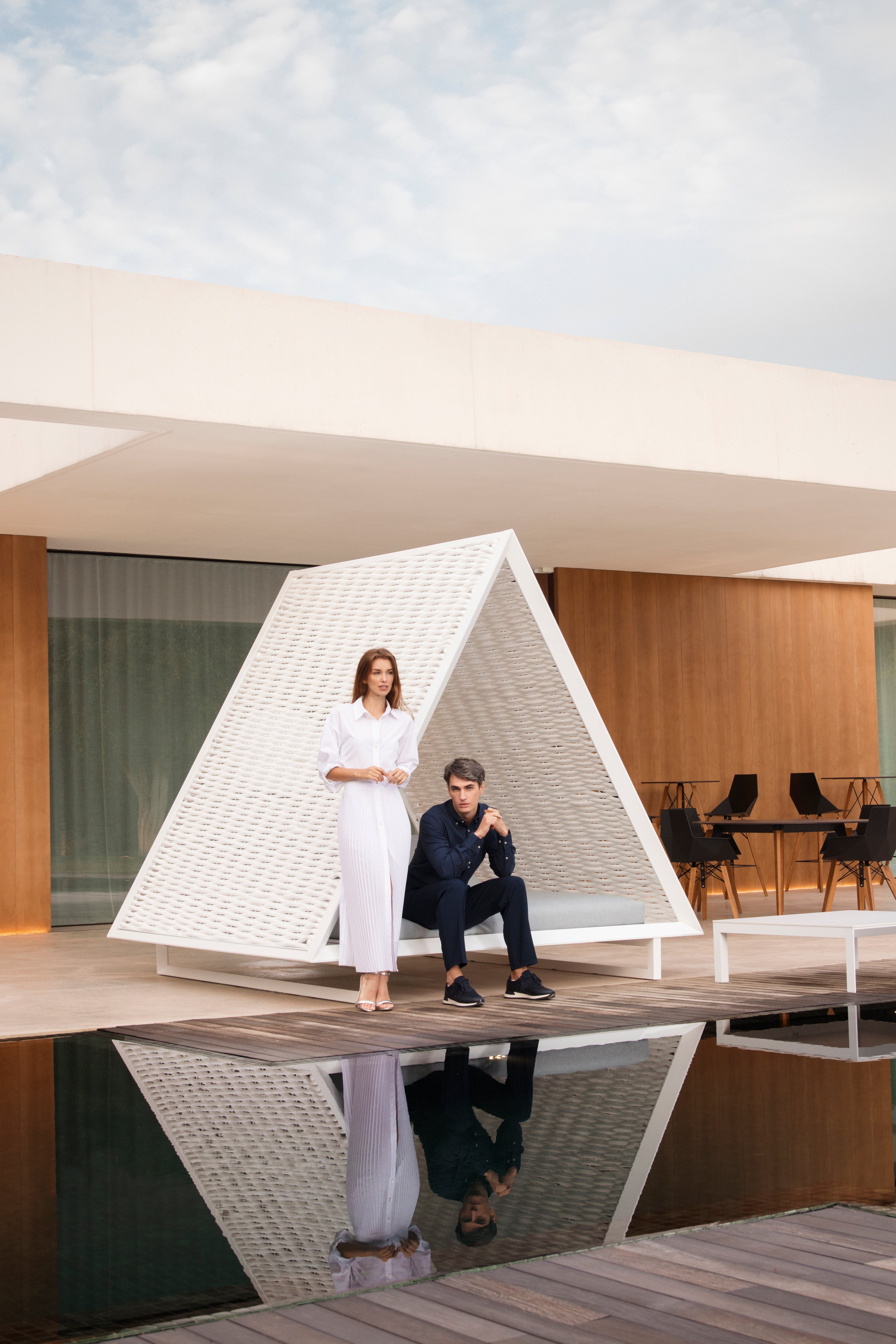 Vineyard Daybed Fabric Roof